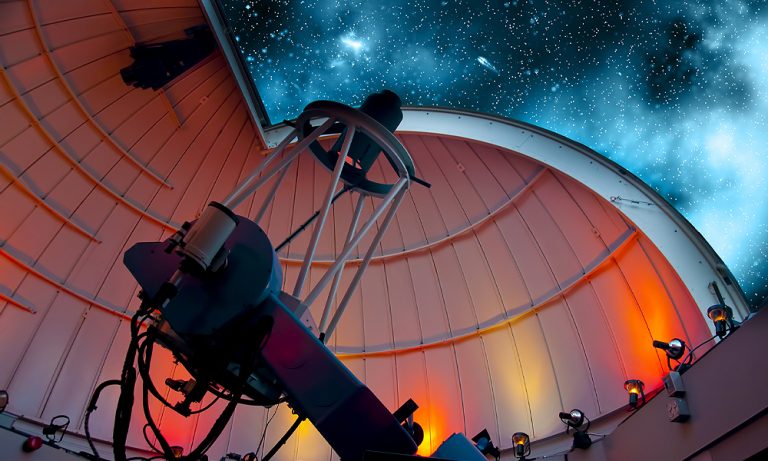 10 Best Dobsonian Telescopes for Beginners (2023)